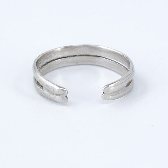Vintage Sterling Silver 925 Toe Ring – Size 4.5 - Picture 5 of 10